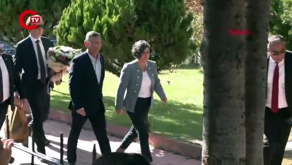 Özgür Özel, devir teslim öncesi Kemal Kılıçdaroğlu'nu evinde ziyaret etti