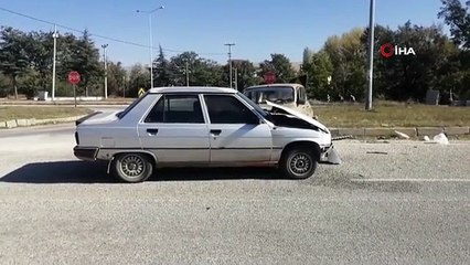 Isparta'da trafik kazası: 2 kişi yaralandı