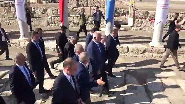 Bakan Ersoy, Laodikya Antik Kenti'nde incelemelerde bulundu