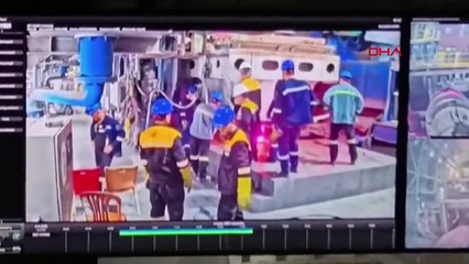 İSKENDERUN'DA DEMİR ÇELİK FABRİKASINDA PATLAMA 2'Sİ AĞIR, 13 İŞÇİ YARALI