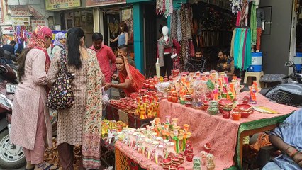 Video.... दीपोत्सव के लिए सजा बाजार