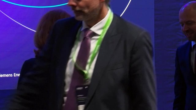 Grüner Wasserstoff: Siemens Energy und Air Liquide eröffnen Gigafactory in Berlin