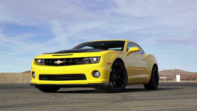 2013 Chevrolet Camaro SS 1LE: Best Handling Camaro Ever! - Ignition Episode 48