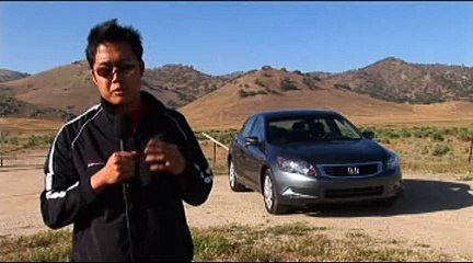 2008 Honda Accord EX - 4 Cylinder Family Sedan Comparison