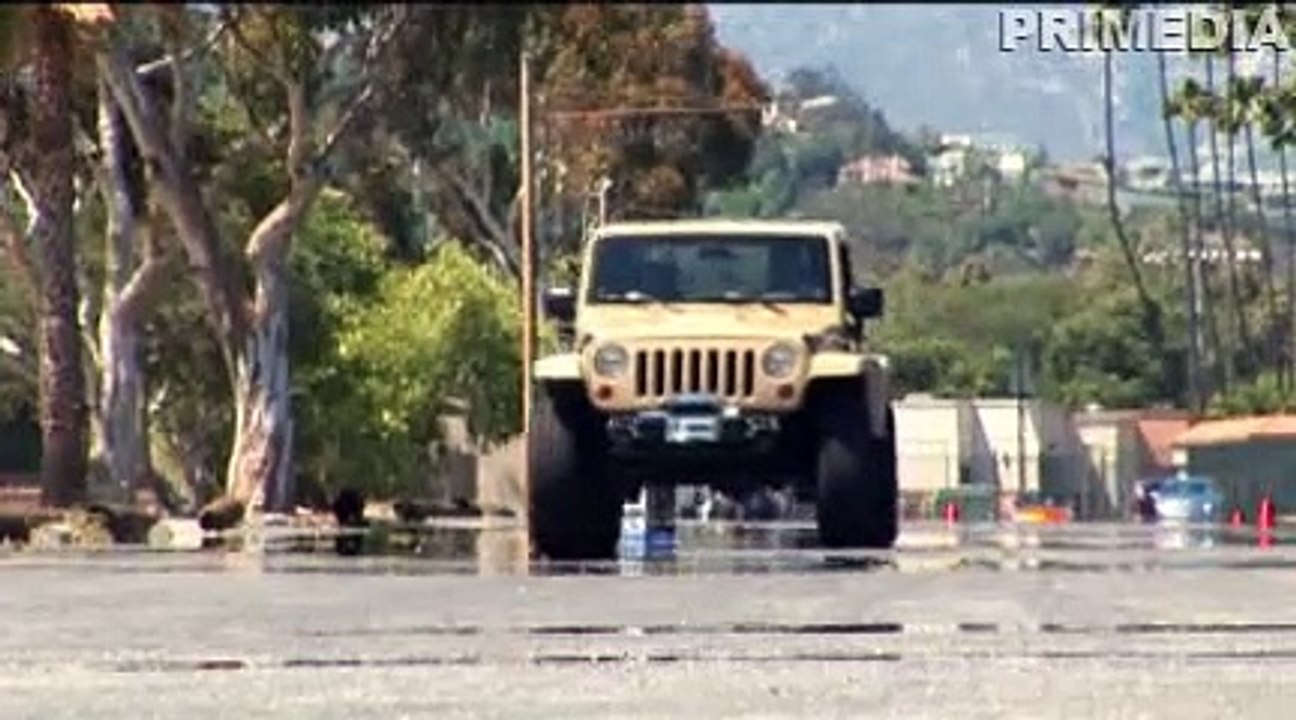 First Drive: Jeep JT Concept Video