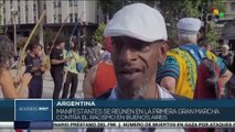 En Argentina realizan una marcha en la Plaza de Mayo contra el racismo
