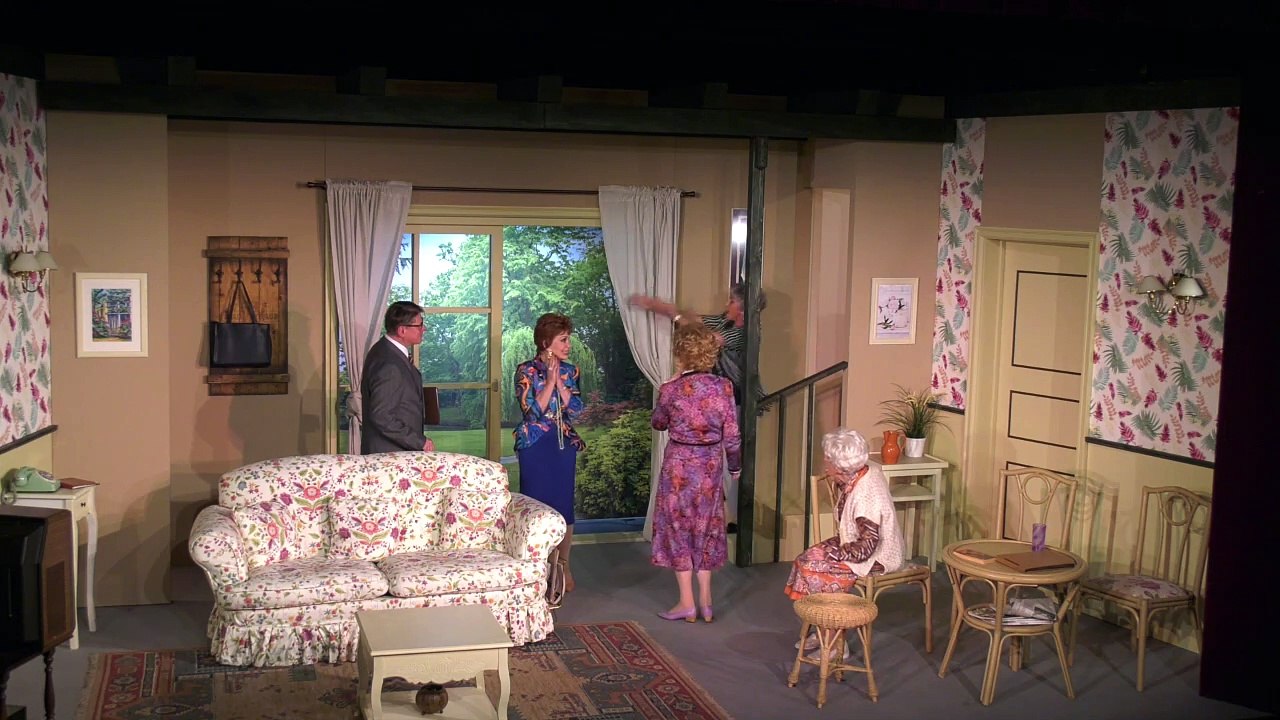 GOLDEN GIRLS - TEIL 2  KOMÖDIE AM KAI