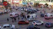 Ambulans kaza yaptı 1'i sağlık personeli 3 kişi yaralandı