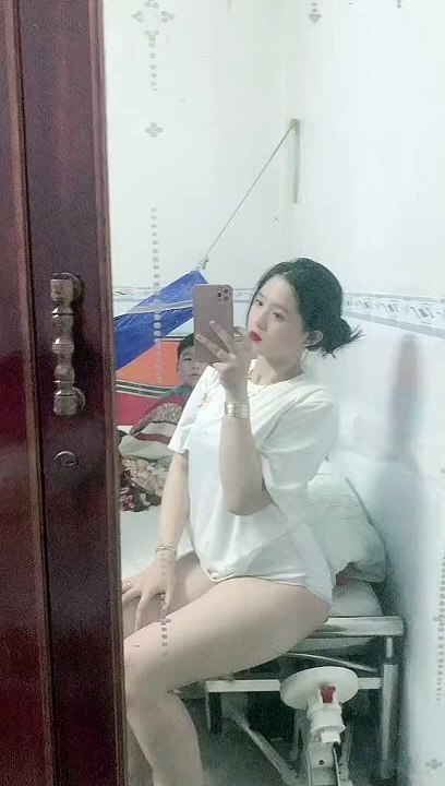 Thấy Duyên Thì Ủng Hộ Em 1 Like Nhé :))))