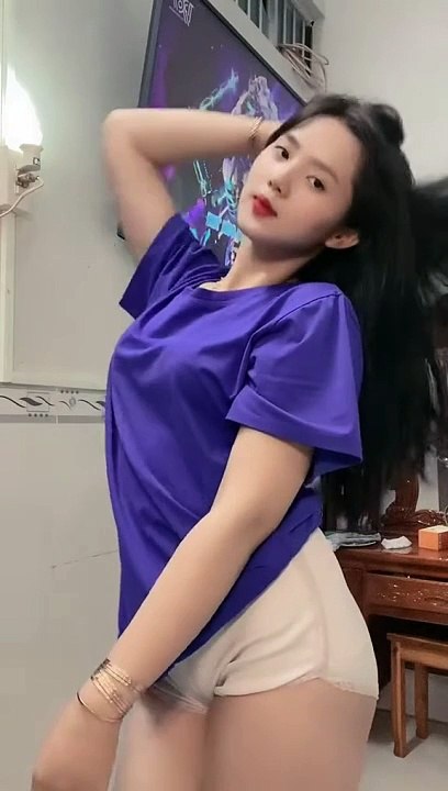 Thấy Duyên Thì Ủng Hộ Em 1 Like Nhé :))))