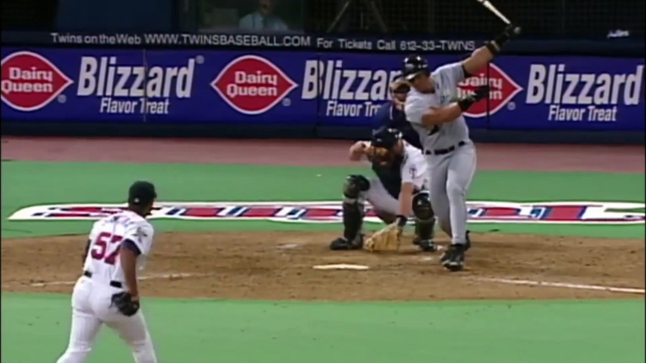 Un Día como Hoy: 11 de noviembre de 2004 el pitcher Johan Santana, se convierte en el primer venezolano en ganar el Premio Cy Young de las Grandes Ligas (Liga Americana)