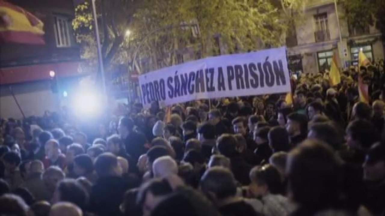 Protesta a Madrid contro l'amnistia per i separatisti catalani