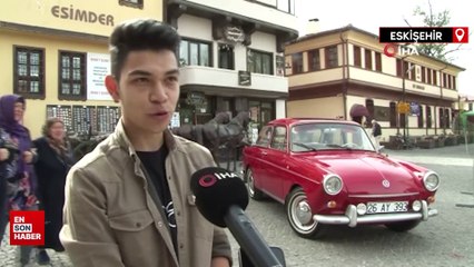 Eskişehir'de hurda halde bulduğu aracı yollara döndürdü, şimdi teklifleri reddediyor