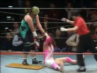 Megumi Kudo vs Shark Tsuchiya (12/22/95)
