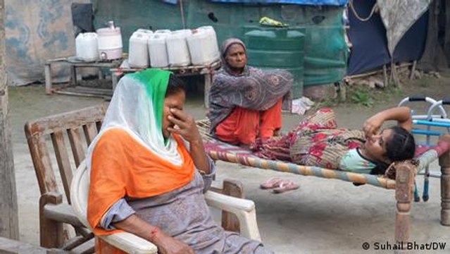 Pakistani Hindi migrants accuse India of abandoning them