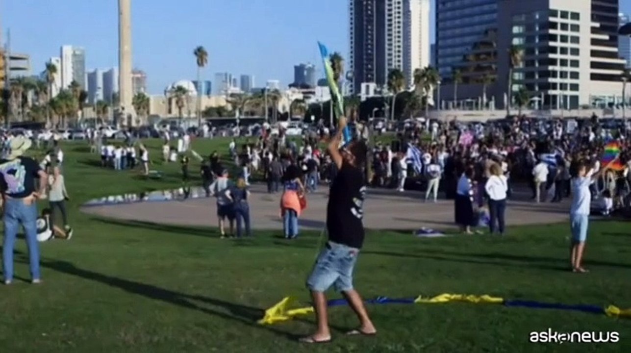Aquiloni nel cielo di Tel Aviv per chiedere rilascio ostaggi