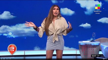 Flor de la V, enojada por una actitud de Taylor Swift
