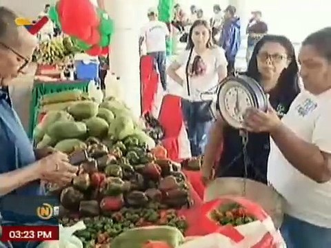 Ciudadanos del estado Cojedes fueron beneficiados con Feria de Alimentación Navideña
