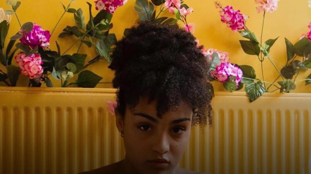 VOICI : Star Academy : en larmes, Candice se livre sur les blessures de son enfance, les internautes très émus