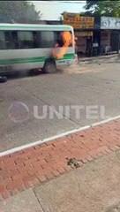 Incendio de un micro y una explosión alarman a vecinos de Satélite Norte