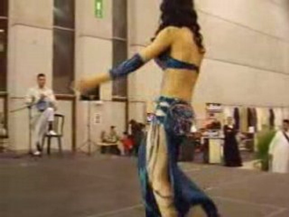 Rakiya danseuse orientale