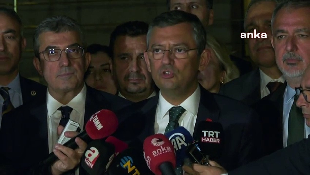 Özgür Özel: "Biz Bundan Sonraki Süreçte, Bu Darbe Girişimine Karşı Kim Direniyorsa, Kim Mücadele Ediyorsa Onların Yanında Olmaya Devam Edeceğiz"