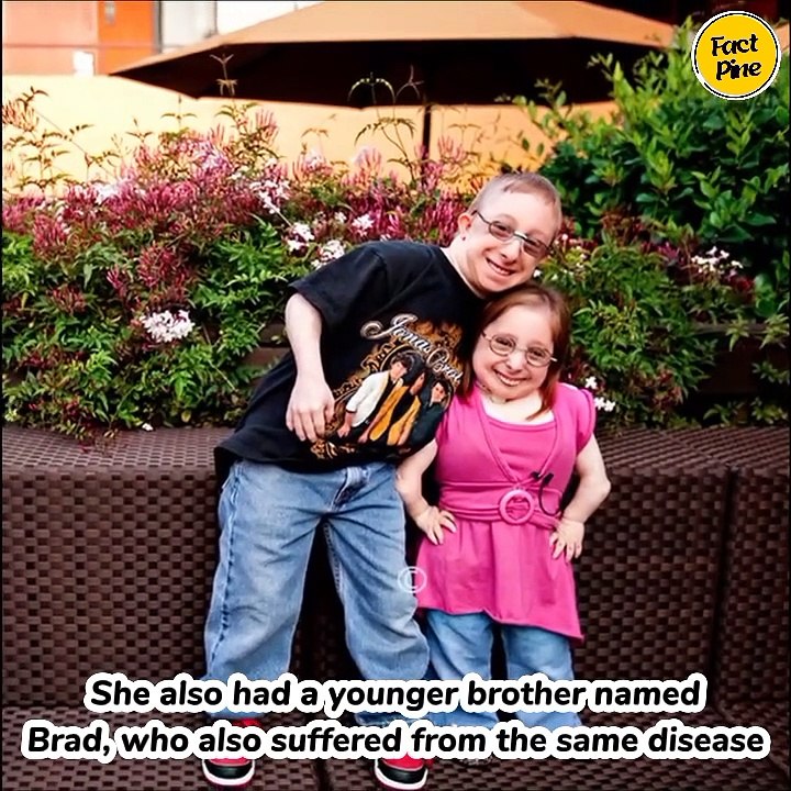 Top 6 Shortest Women In The World!