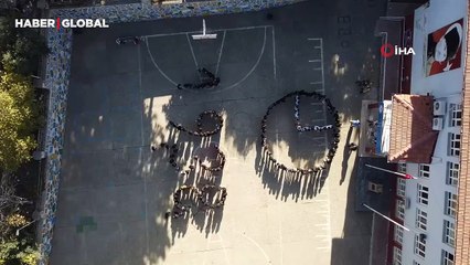 Öğrencilerden duygulandıran 10 Kasım koreografisi!