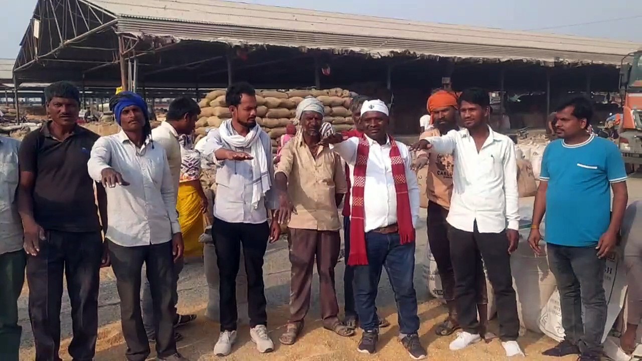 Hammal and farmers pledge to vote