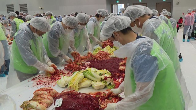 [부산] 부산 '사랑의 김치 나눔 한마당'...4천7백 세대 전달 / YTN