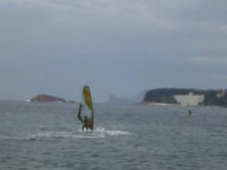 windsurf brutal beach