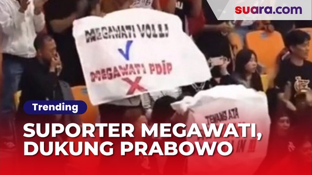 Suporter Megawati Bawa Spanduk Dukung Prabowo
