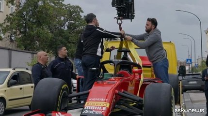 Al Vesuvio Motor Show una Force India F1 "vola" nel cielo di Napoli