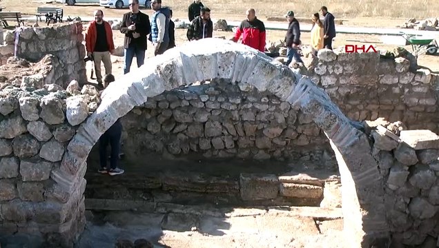 Hadrianopolis Antik Kenti'nde 1600 Yıl Öncesine Ait Mutfak Buluntuları Ortaya Çıkarıldı