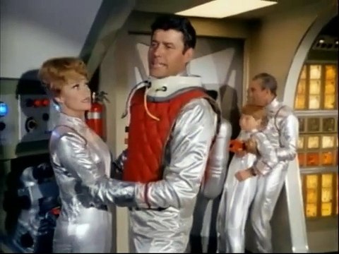 Perdidos en el espacio Temporada 3 capitulo 1 Condenados Del Espacio