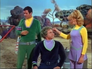 Perdidos en el espacio Temporada 3 capitulo 9 Colision De Planetas
