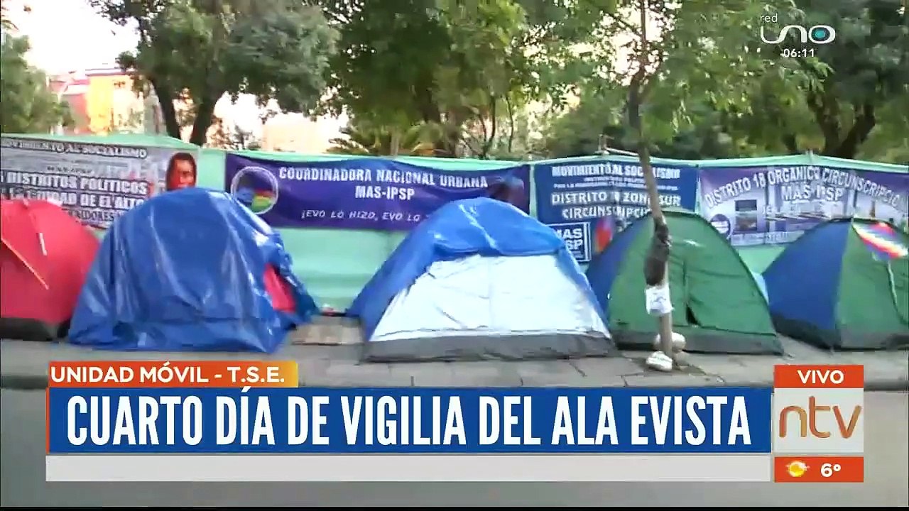 Vigilia de "Evistas" en puertas del TSE
