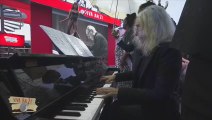 Da Fiorello omaggio da brividi a Ennio Morricone: l'esibizione di Gilda Buttà al pianoforte - Video