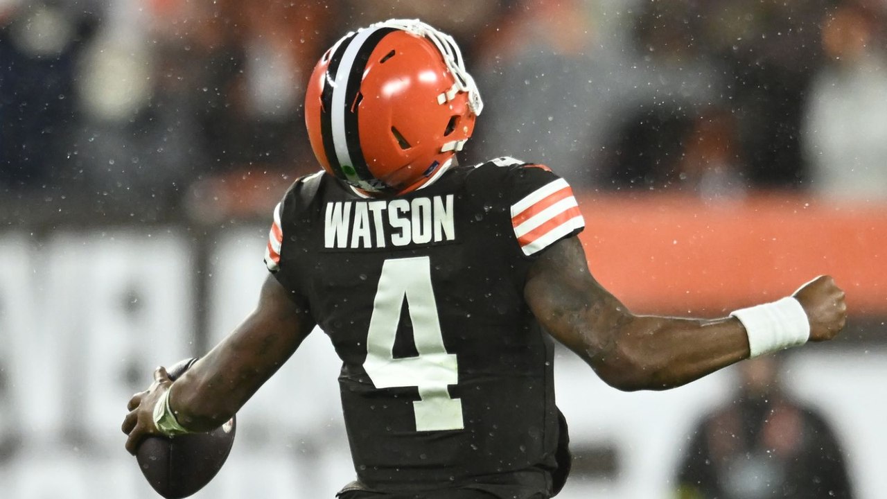 Cleveland Browns: Deshaun Watson Looks to Get in a Rhythm