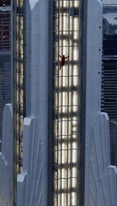 L'acteur américain Jared Leto a été aperçu en train d'escalader une partie de l'Empire State Building !