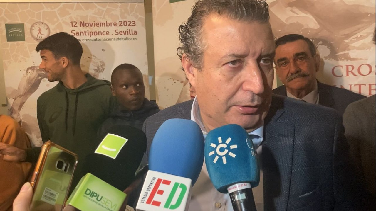 Javier Fernández, en el acto de presentación del Cross de Itálica “Cuando los grandes atletas nos eligen es porque el Cross tiene ese nivel”