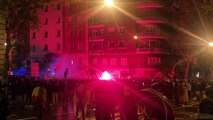Tensión en la octava noche de protestas en Ferraz
