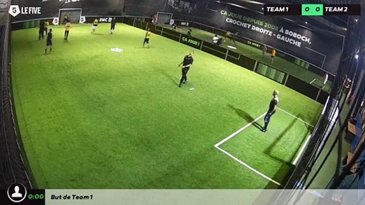 Jamal 10/11 à 22:22 - Football Ronaldo (LeFive Bobigny)