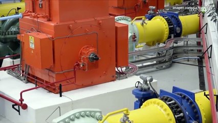 Comparece el director del SIAPA ante Diputados y lo invitan a tomar agua de la llave