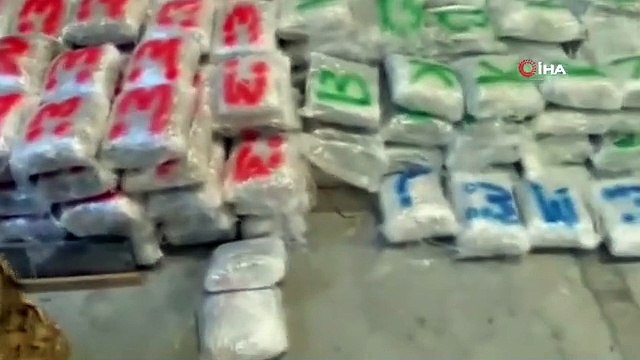 İçişleri Bakanı Yerlikaya: 15 ilde yapılan Narkogüç Operasyonları kapsamında zehir tacirleri ve bunların taşeronu sokak satıcısı 199 şüpheli...