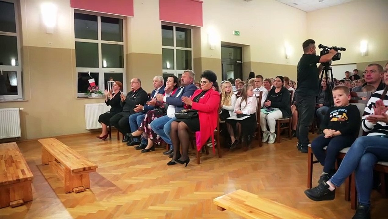 Wieczór Patriotyczny pt. "11 listopada Narodowe Święto Niepodległości” w Niedźwiadzie