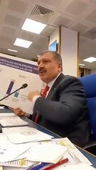 Sağlık Bakanı Koca'nın el işaretine TTB'den tepki