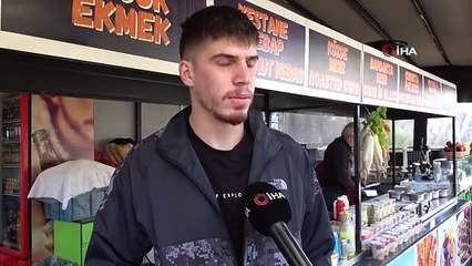 Uludağ'da aç kalan ayılar dükkanları talan etti