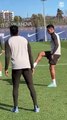 Que no caiga el balón, la fantasía de los jugadores en el entrenamiento del Barça