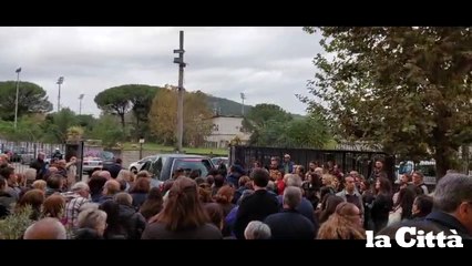Femminicidio, l'ultimo saluto ad Annalisa a Nocera Superiore
